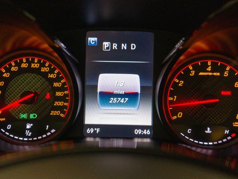 Used 2018 Mercedes-Benz AMG GT R image 21