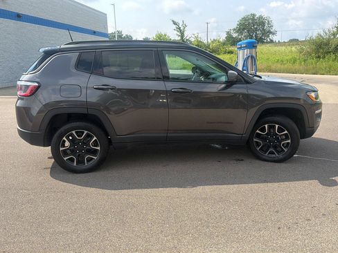 Used 2019 Jeep Compass Trailhawk AWD/4WD image 10