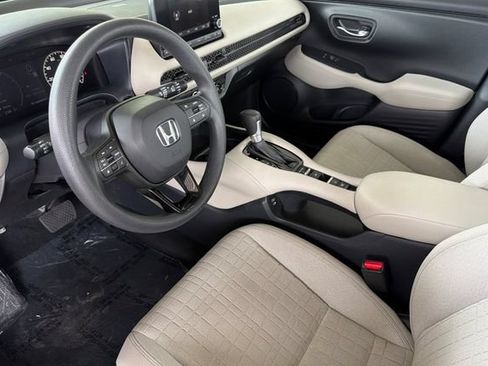Certified 2024 Honda HR-V LX image 11