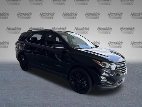 Used 2020 Chevrolet Equinox LT w/ Midnight Edition FWD image 2