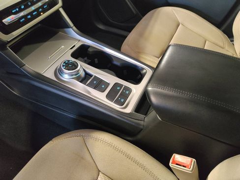 Used 2022 Ford Explorer XLT RWD image 26