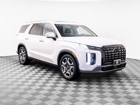 Used 2024 Hyundai Palisade Limited AWD/4WD image 9
