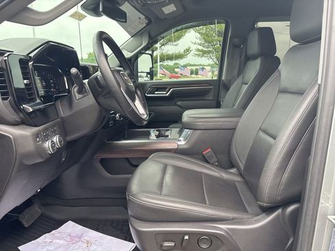 Used 2025 GMC Sierra 2500 SLT w/ SLT Convenience Package AWD/4WD image 60