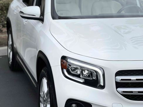 Used 2020 Mercedes-Benz GLB 250 4MATIC image 37