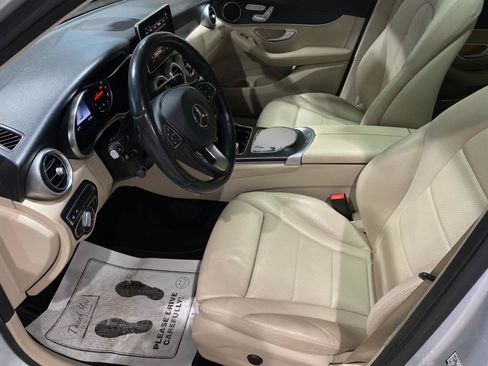 Used 2018 Mercedes-Benz GLC 300 4MATIC image 9