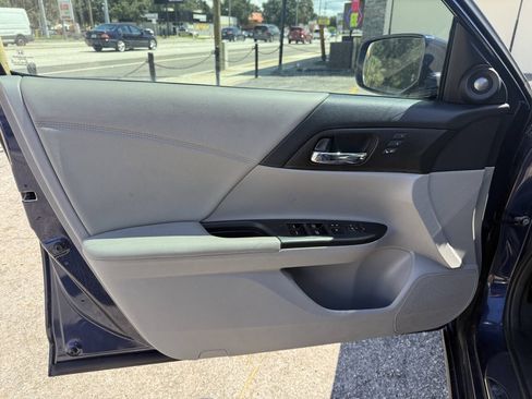 Used 2014 Honda Accord EX-L image 11