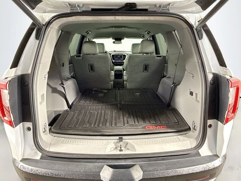 Used 2020 GMC Acadia SLT w/ Premium Package FWD image 27