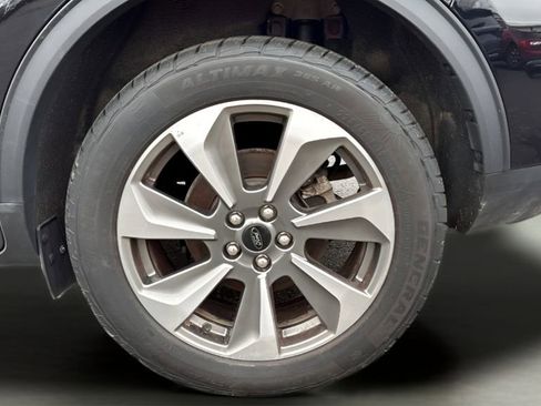 Used 2025 Ford Escape Platinum AWD/4WD image 11