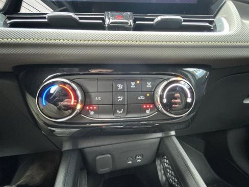 Used 2024 Chevrolet TrailBlazer ACTIV image 19