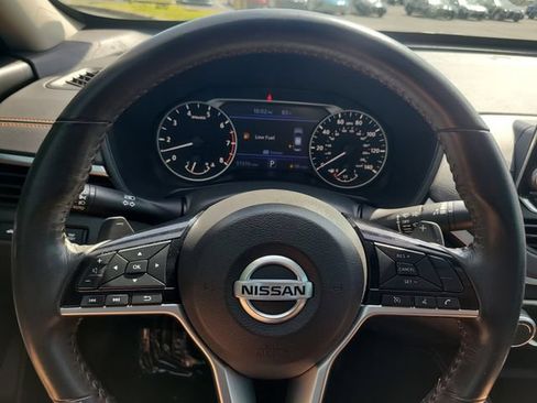 Used 2021 Nissan Altima 2.5 SR w/ SR Premium Package FWD image 29