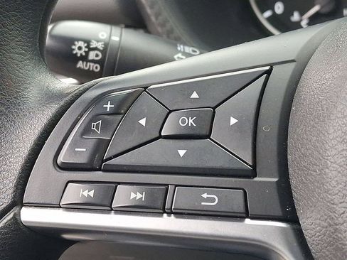 Used 2023 Nissan Sentra SV image 21