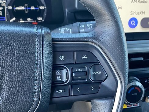 Certified 2025 Toyota 4Runner TRD Off-Road Premium image 25