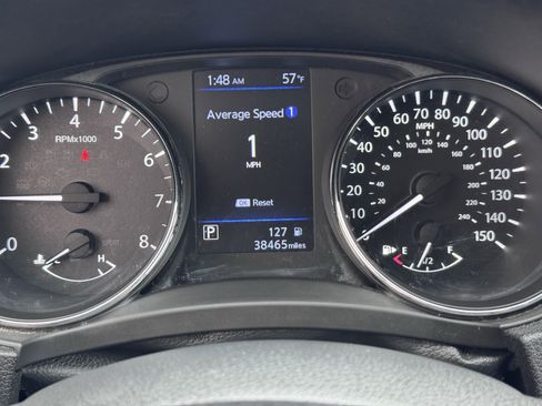 Used 2020 Nissan Rogue SV image 26