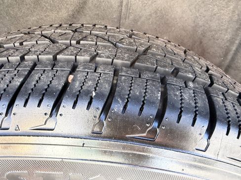 Used 2020 GMC Acadia SLT w/ Premium Package image 34