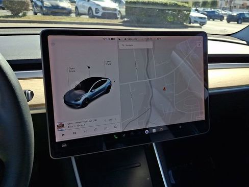 Used 2020 Tesla Model 3 Long Range image 19