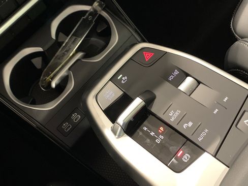 Used 2026 BMW X1 xDrive28i w/ Technology Package image 23