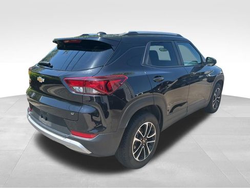 Used 2025 Chevrolet TrailBlazer LT FWD image 8