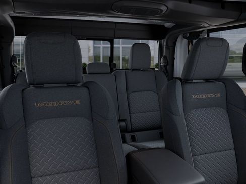 New 2025 Jeep Gladiator Mojave w/ Convenience Group image 28