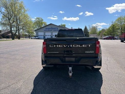 Used 2025 Chevrolet Silverado 3500 High Country w/ Technology Package AWD/4WD image 13