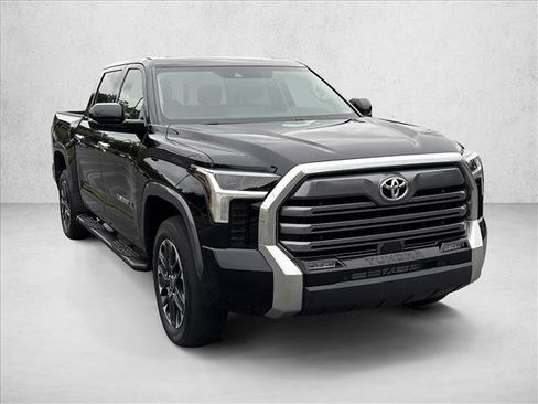 Used 2023 Toyota Tundra Limited w/ Power Package AWD/4WD image 3