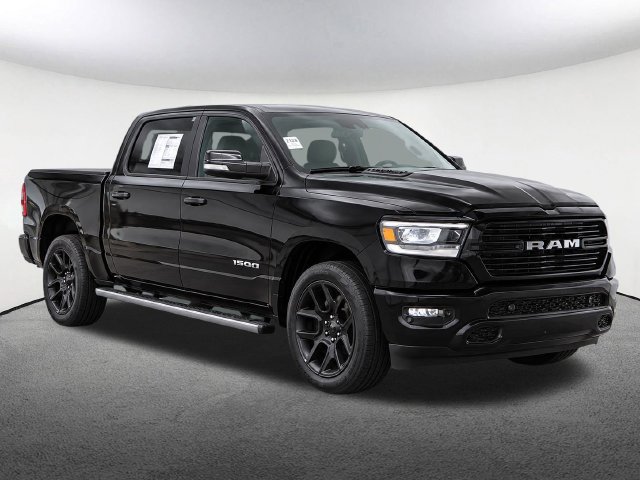 Used 2024 RAM 1500 Laramie AWD/4WD image 2