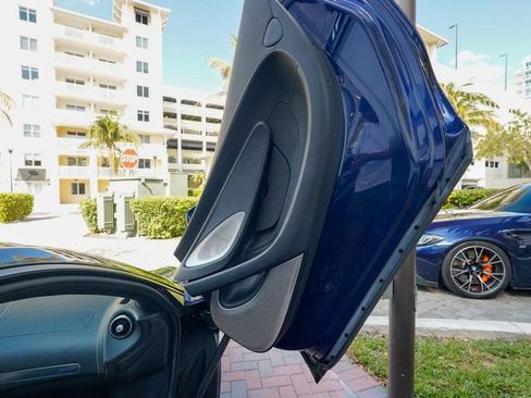 Used 2023 McLaren GT RWD image 75