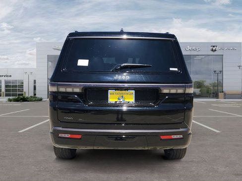 New 2026 Jeep Grand Wagoneer Summit AWD/4WD image 4