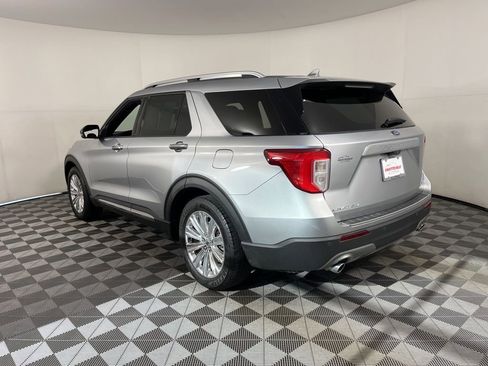 Used 2020 Ford Explorer Limited image 16
