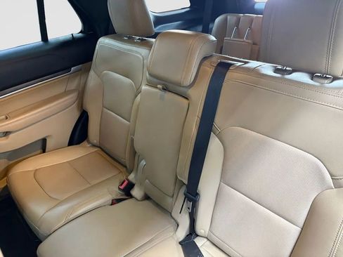 Used 2016 Ford Explorer Limited FWD image 13