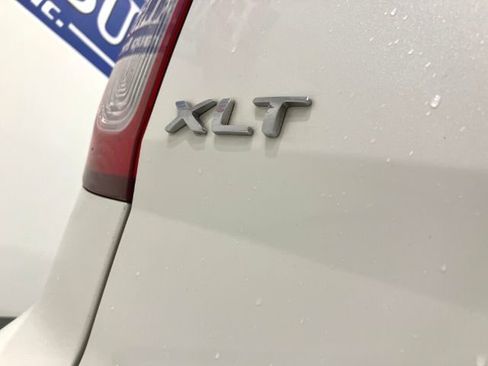 Used 2014 Ford Explorer XLT w/ Equipment Group 201A image 17