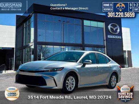 Used 2025 Toyota Camry LE image 4