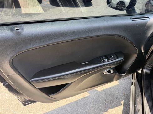 Used 2018 Dodge Challenger SXT RWD image 7