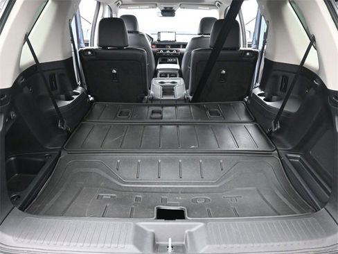 Used 2023 Honda Pilot Touring image 37