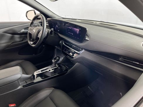 Used 2025 Buick Envista Avenir FWD image 27
