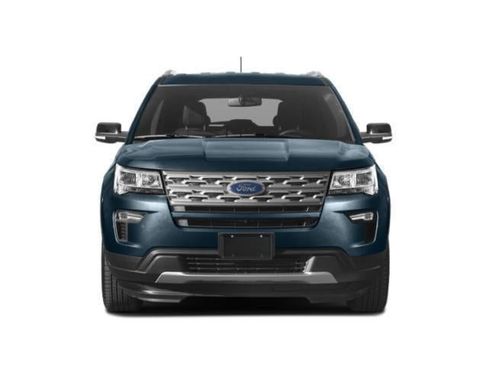 Used 2018 Ford Explorer XLT w/ Equipment Group 202A image 4