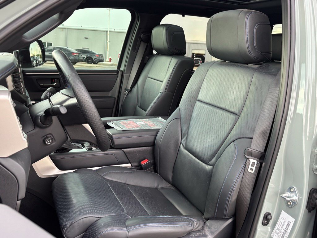 Used 2026 Toyota Tundra Platinum w/ TRD Off-Road Package AWD/4WD image 8