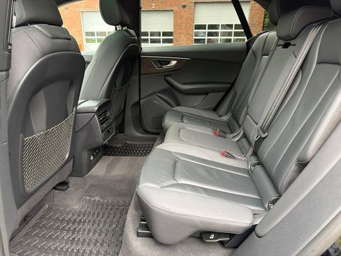 Used 2021 Audi Q8 Premium w/ Black Optic Package AWD/4WD image 29