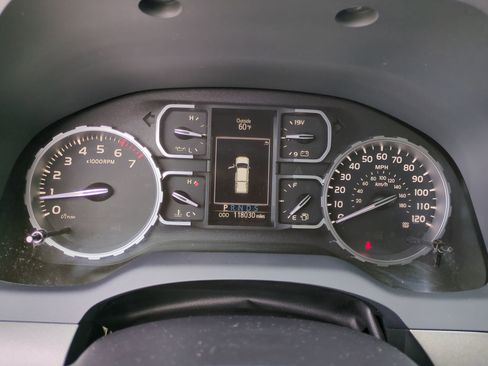 Used 2021 Toyota Tundra SR5 w/ SR5 Upgrade Package AWD/4WD image 11