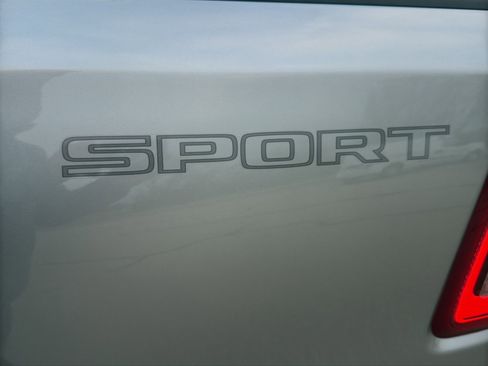 Used 2022 RAM 1500 Big Horn AWD/4WD image 13