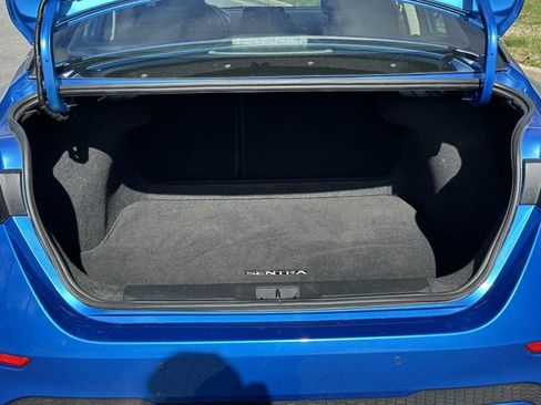 Certified 2023 Nissan Sentra SV FWD image 20
