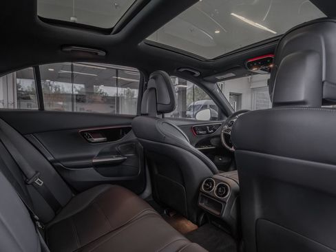 Used 2024 Mercedes-Benz C 300 Sedan image 27