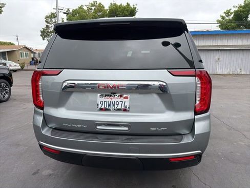 Used 2023 GMC Yukon SLT w/ SLT Premium Package AWD/4WD image 13