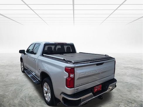 Used 2019 Chevrolet Silverado 1500 LTZ AWD/4WD image 5