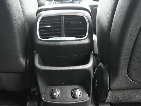 Used 2020 Hyundai Santa Fe SEL w/ Convenience + Premium Package FWD image 16