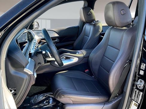 Used 2022 Mercedes-Benz GLS 450 4MATIC w/ AMG Line Exterior image 19