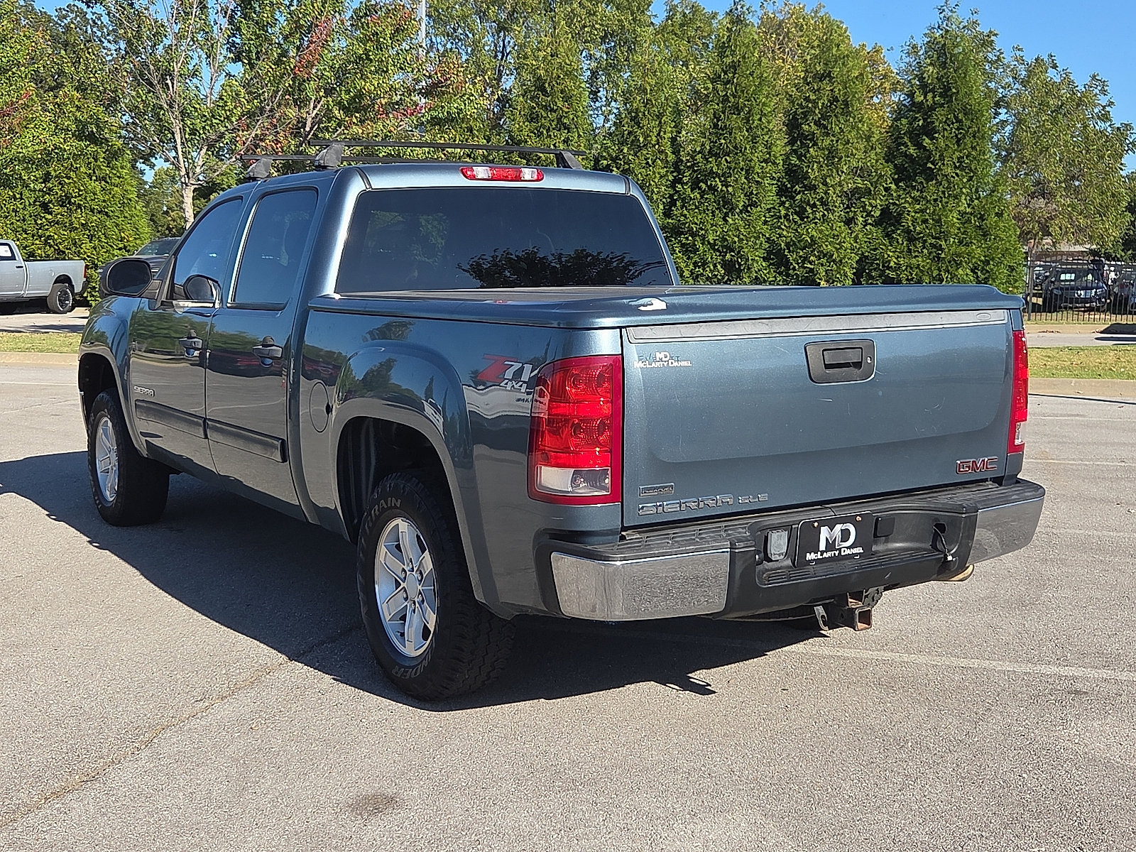 Used 2011 GMC Sierra 1500 SLE w/ Power Tech Package AWD/4WD image 4