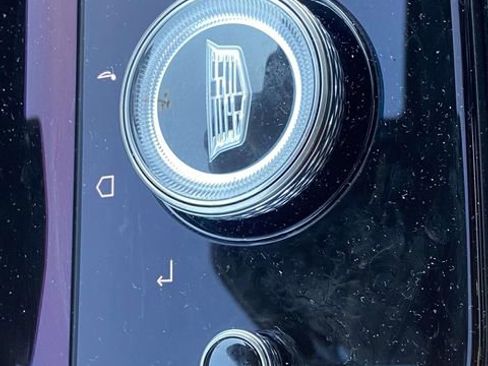 Certified 2025 Cadillac Escalade Premium Luxury Platinum RWD image 27