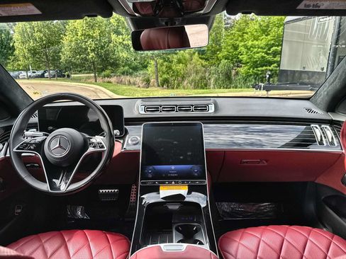 Used 2025 Mercedes-Benz S 580 4MATIC Sedan image 28