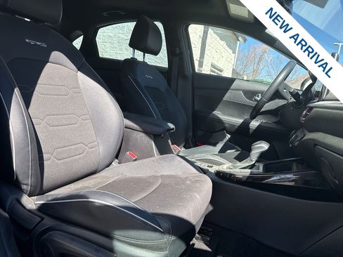 Used 2024 Kia Forte GT-Line w/ GT-Line Premium Package image 8