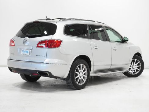 Used 2016 Buick Enclave Leather image 7